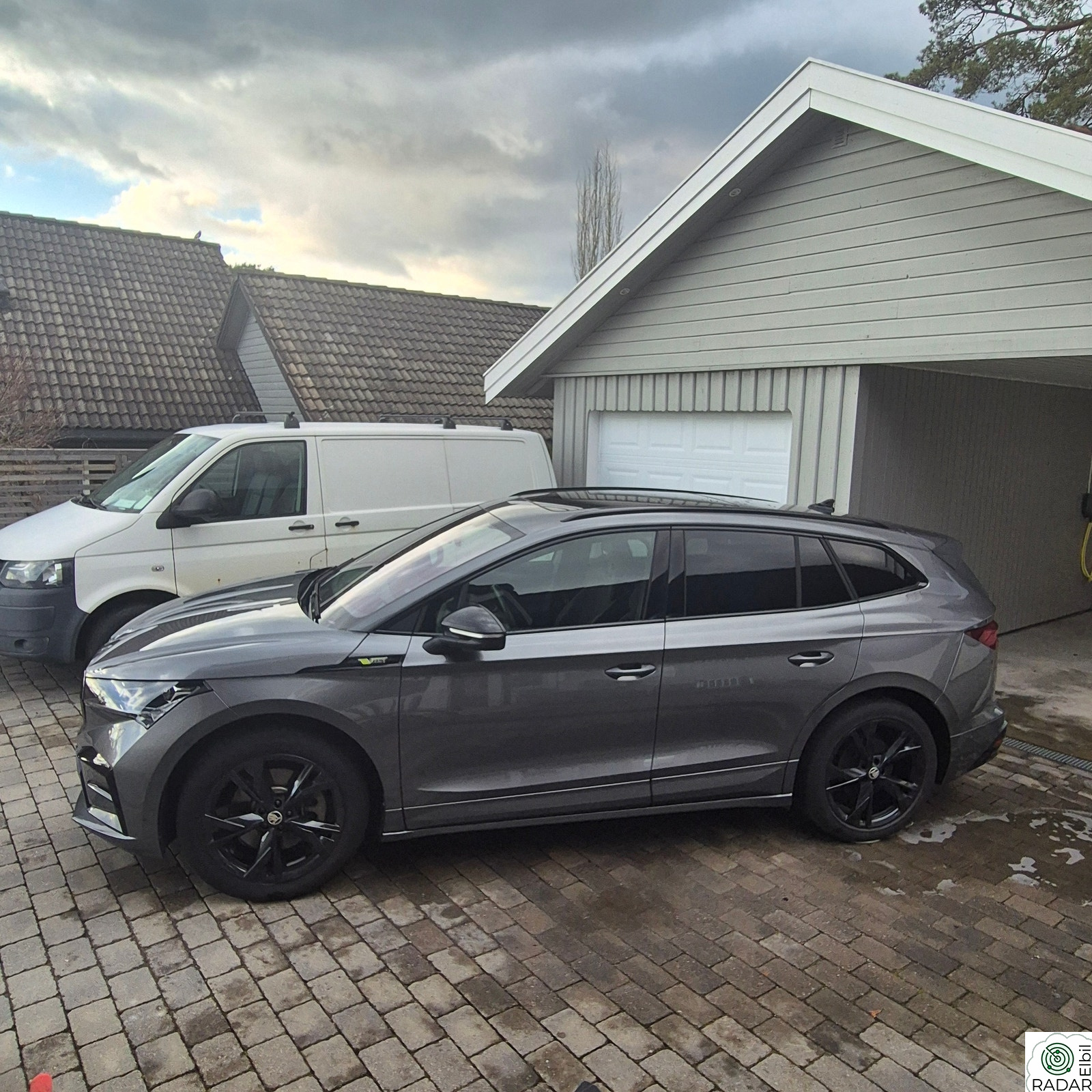 SKODA ENYAQ RS RS 85x