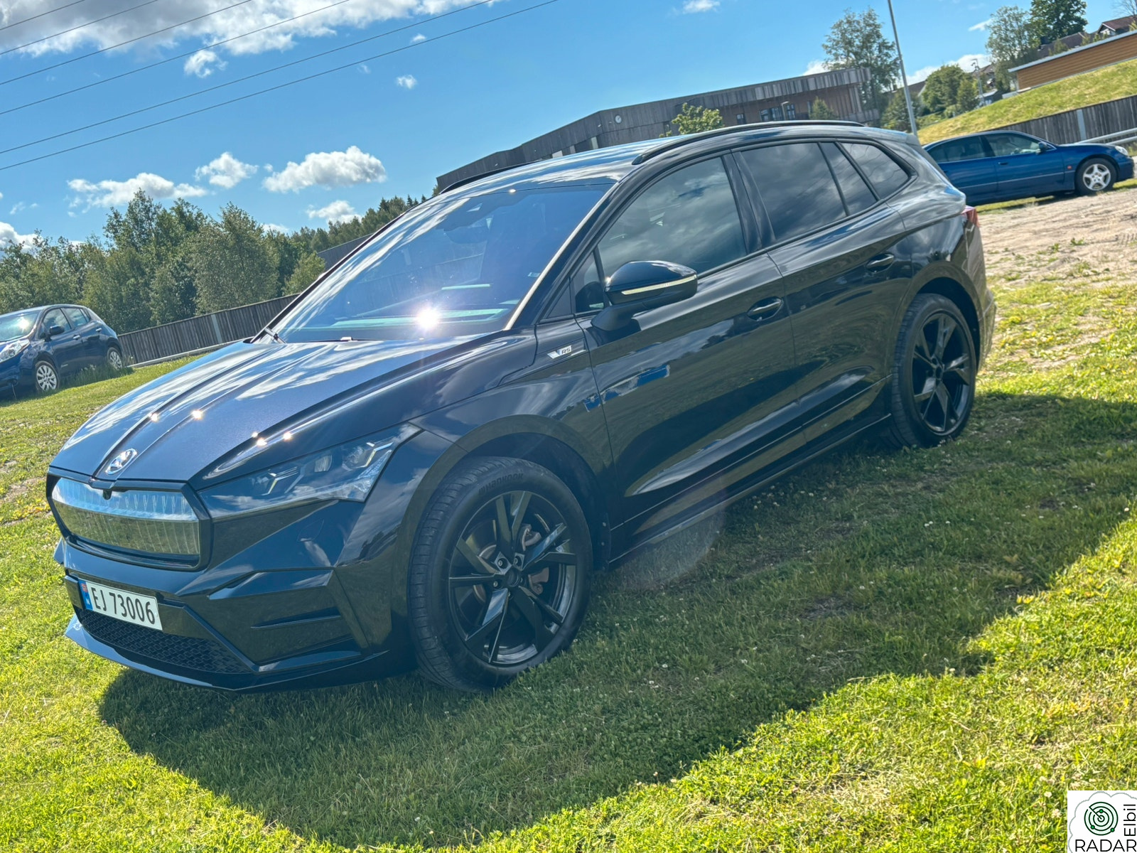 SKODA ENYAQ RS 85x
