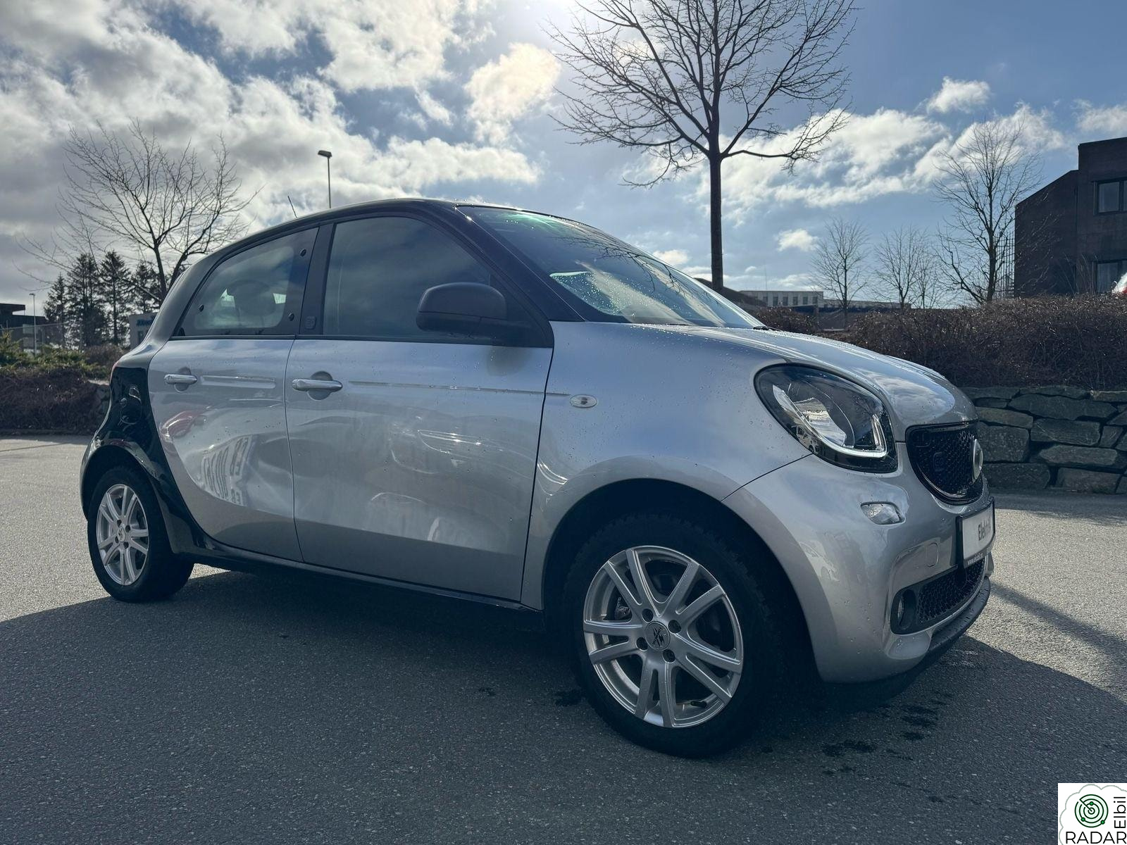 SMART EQ forfour EQ forfour/NAVI/R.kam/Cruise/DAB+/EU 06.2026/S+V++