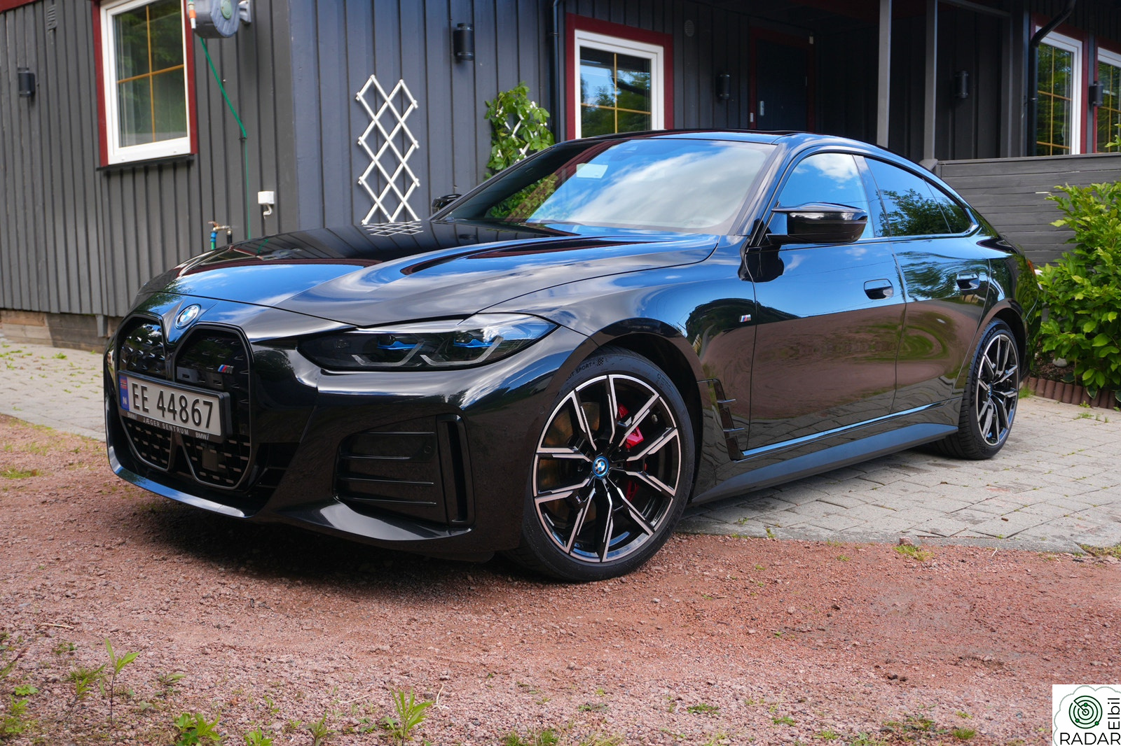BMW i4 M50 M50 Fully Charged | Soltak | Laser | Hengerfeste