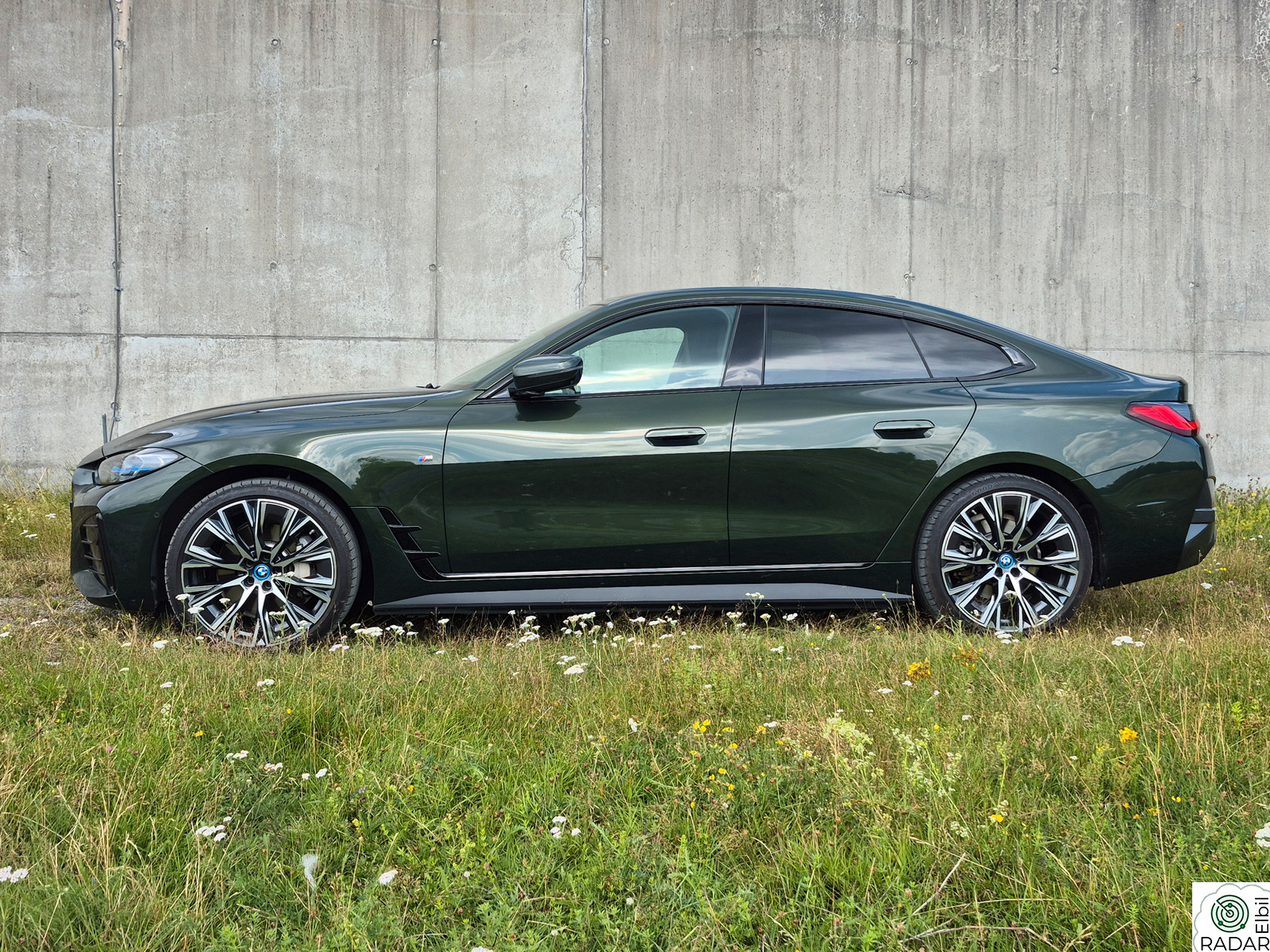 BMW i4 eDrive40 Drive40 Fully Charged,M-Pakke,BSI-avt. Laser,H&K,Krok