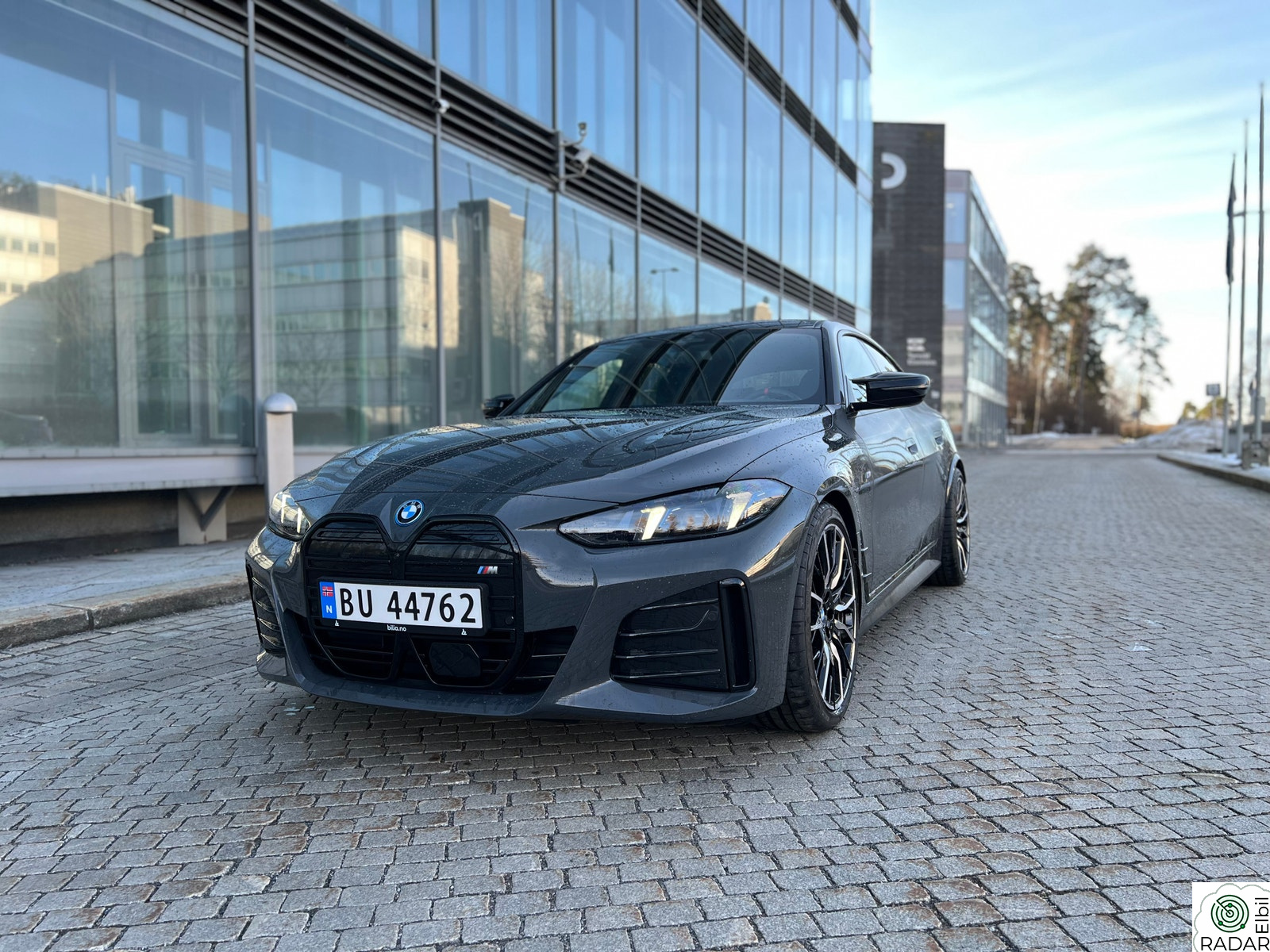 BMW i4 M60 xDrive M60 601hk, Supercharged, 868M 20" brede skjermer, 360++