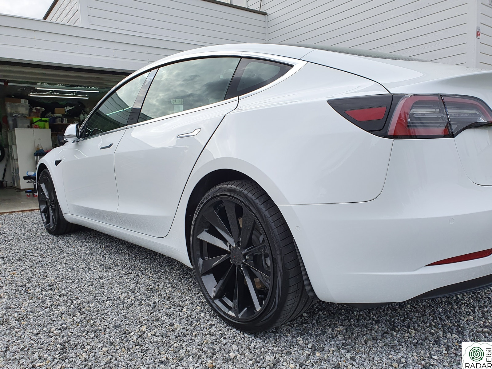 TESLA Model 3 Long Range RWD / 600km WLTP