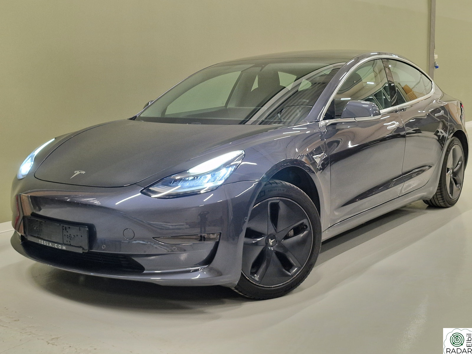 TESLA Model 3 SR PLUS+KROK/SKINN/PREMIUM/ADAPTIV CRUISE/R.KAM