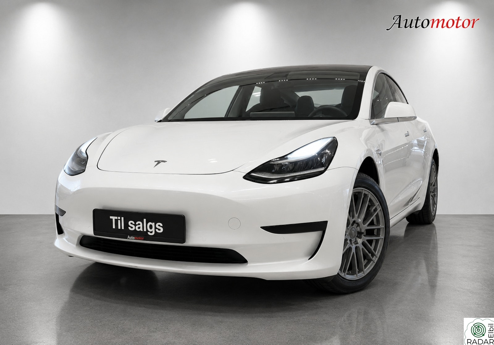 TESLA Model 3 SR+ 306HK/409KM/Skinn/AutoPilot/Pano/R.Kam/1eier/EU27