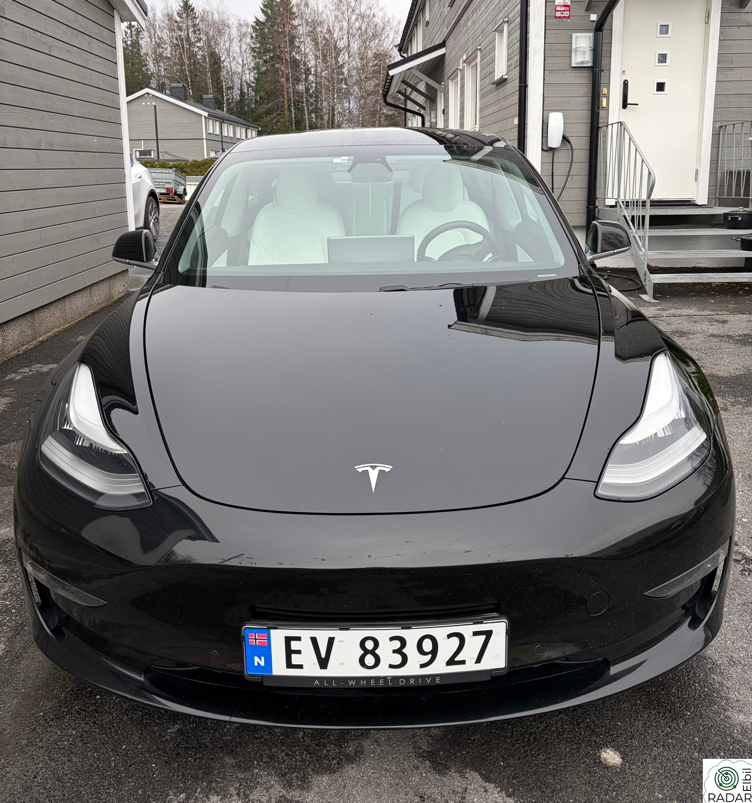 TESLA Model 3 Standard Range RWD