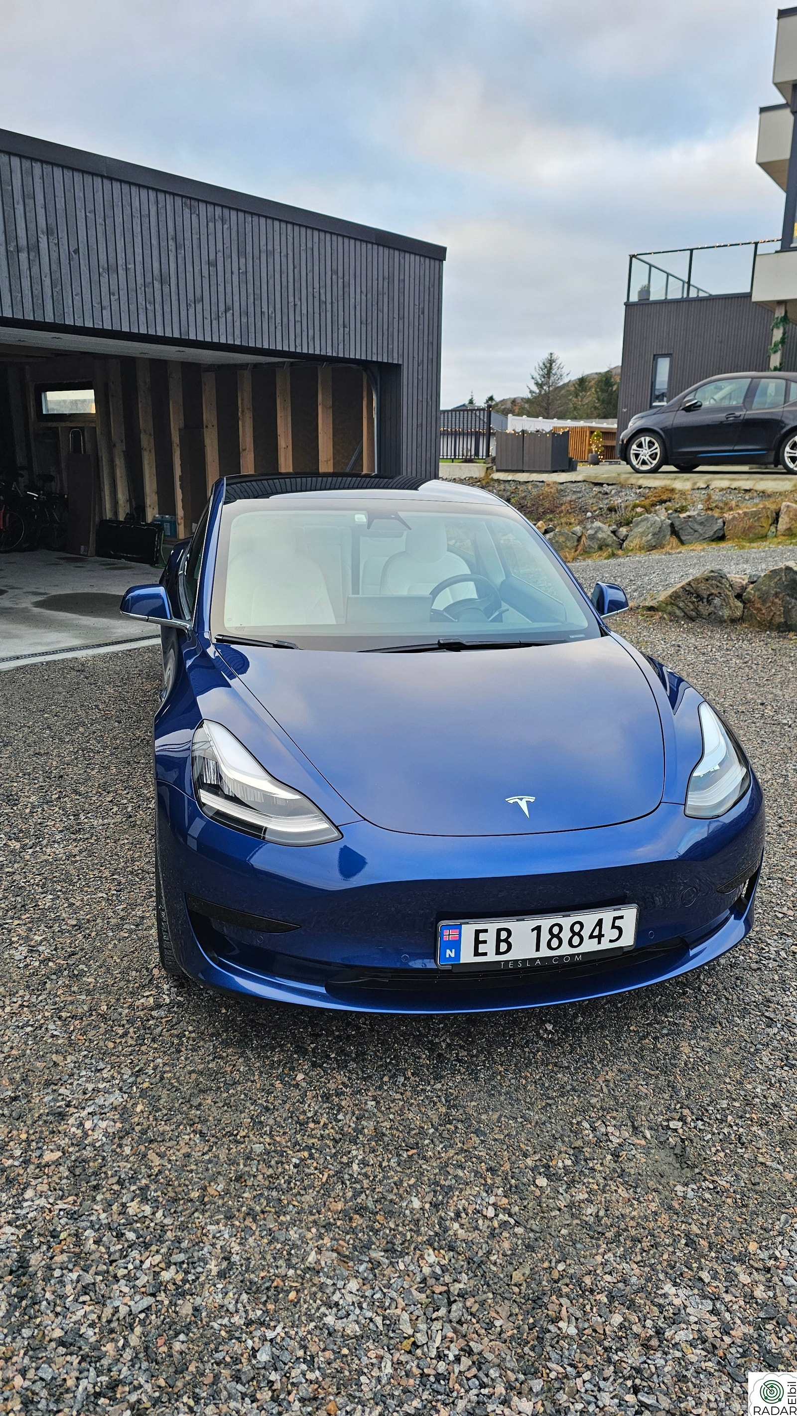 TESLA Model 3 Standard Range Plus RWD