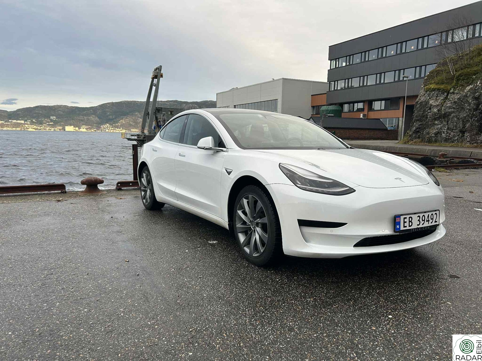 TESLA Model 3 Standard Range Plus RWD