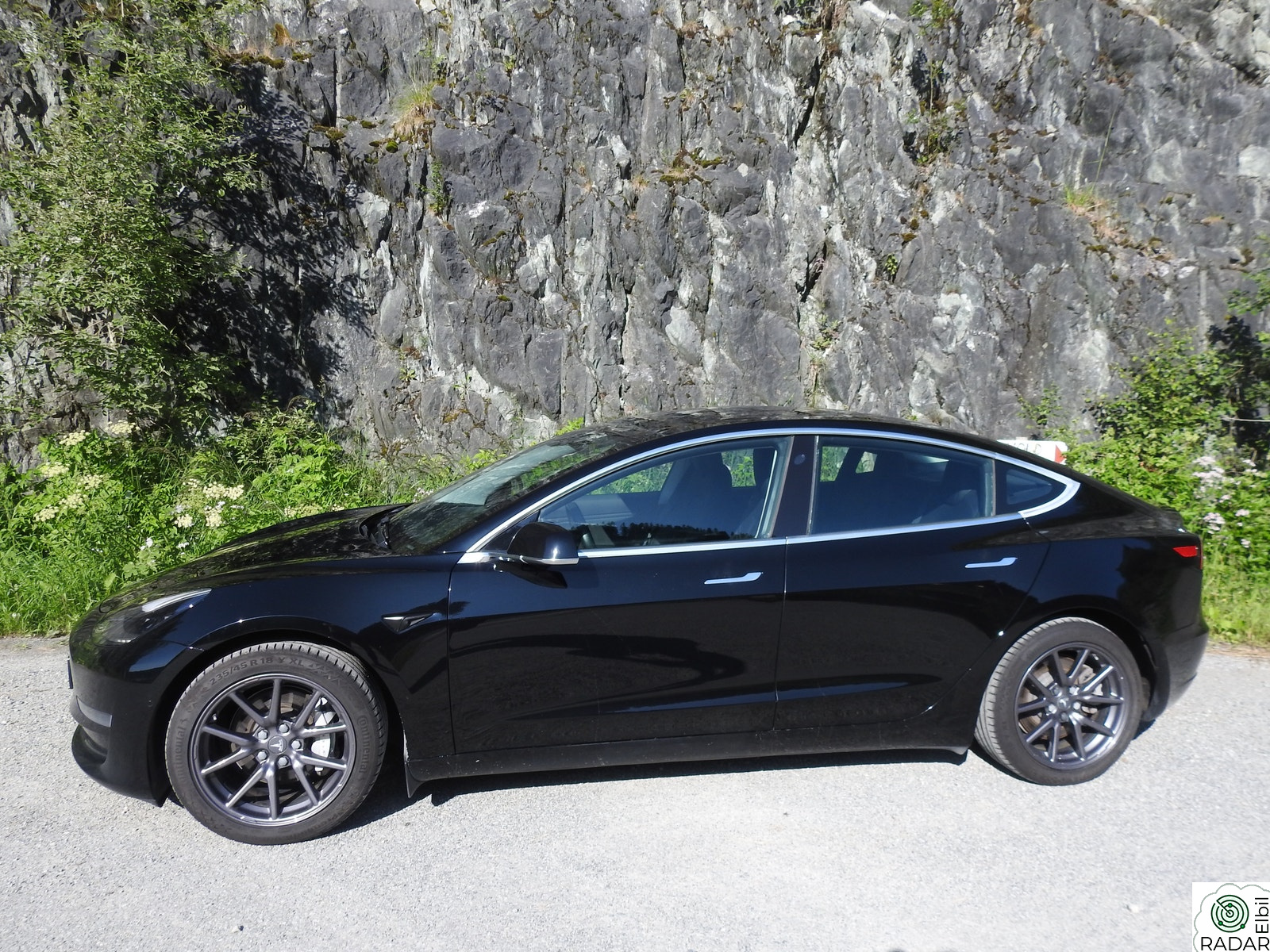 TESLA Model 3 Nytt hovedbatteri!
