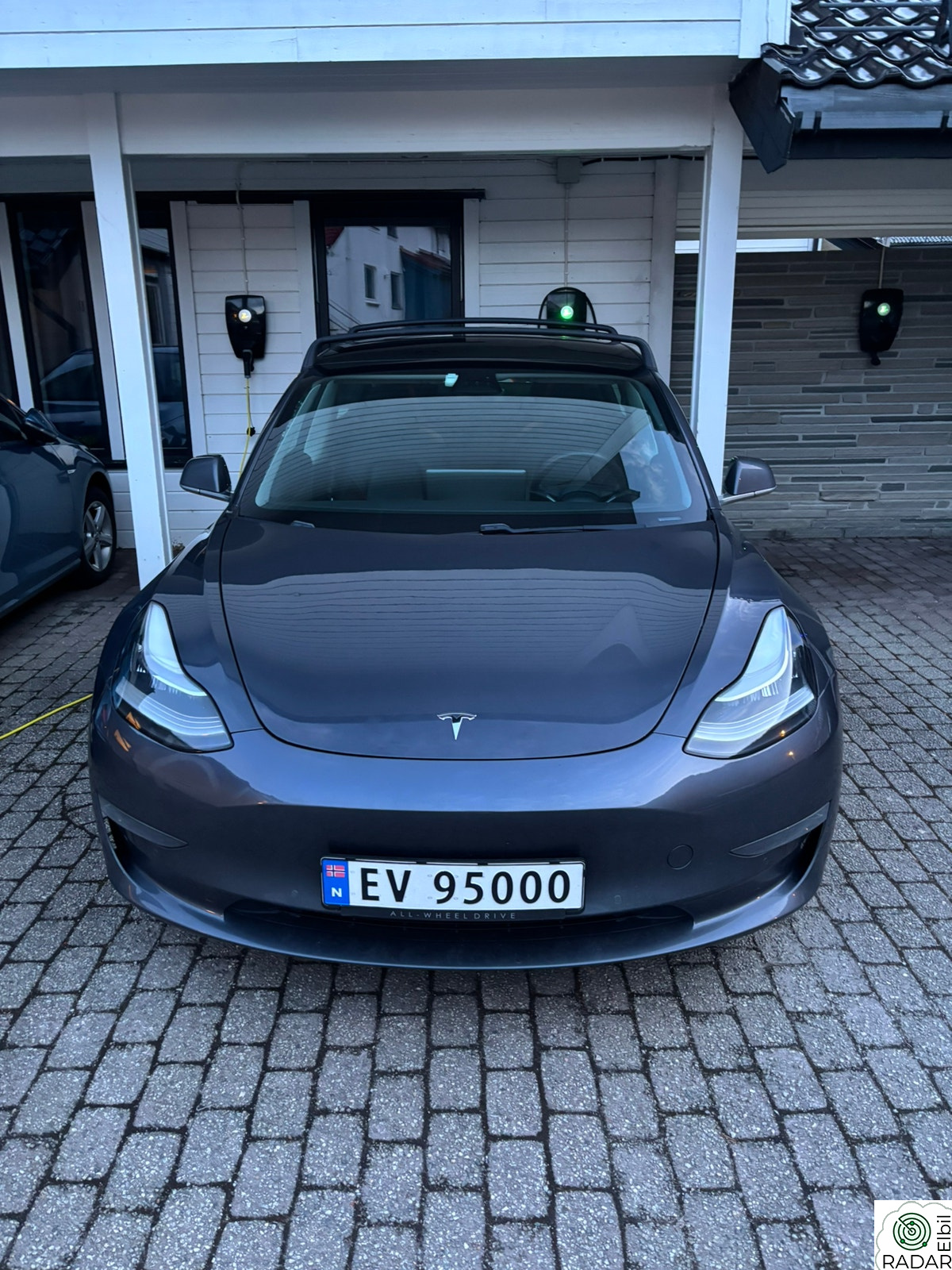 TESLA Model 3 Standard Range Plus RWD