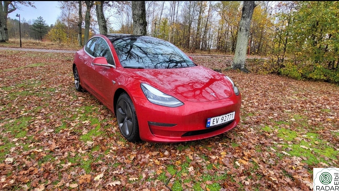 TESLA Model 3 Standard Range Plus RWD