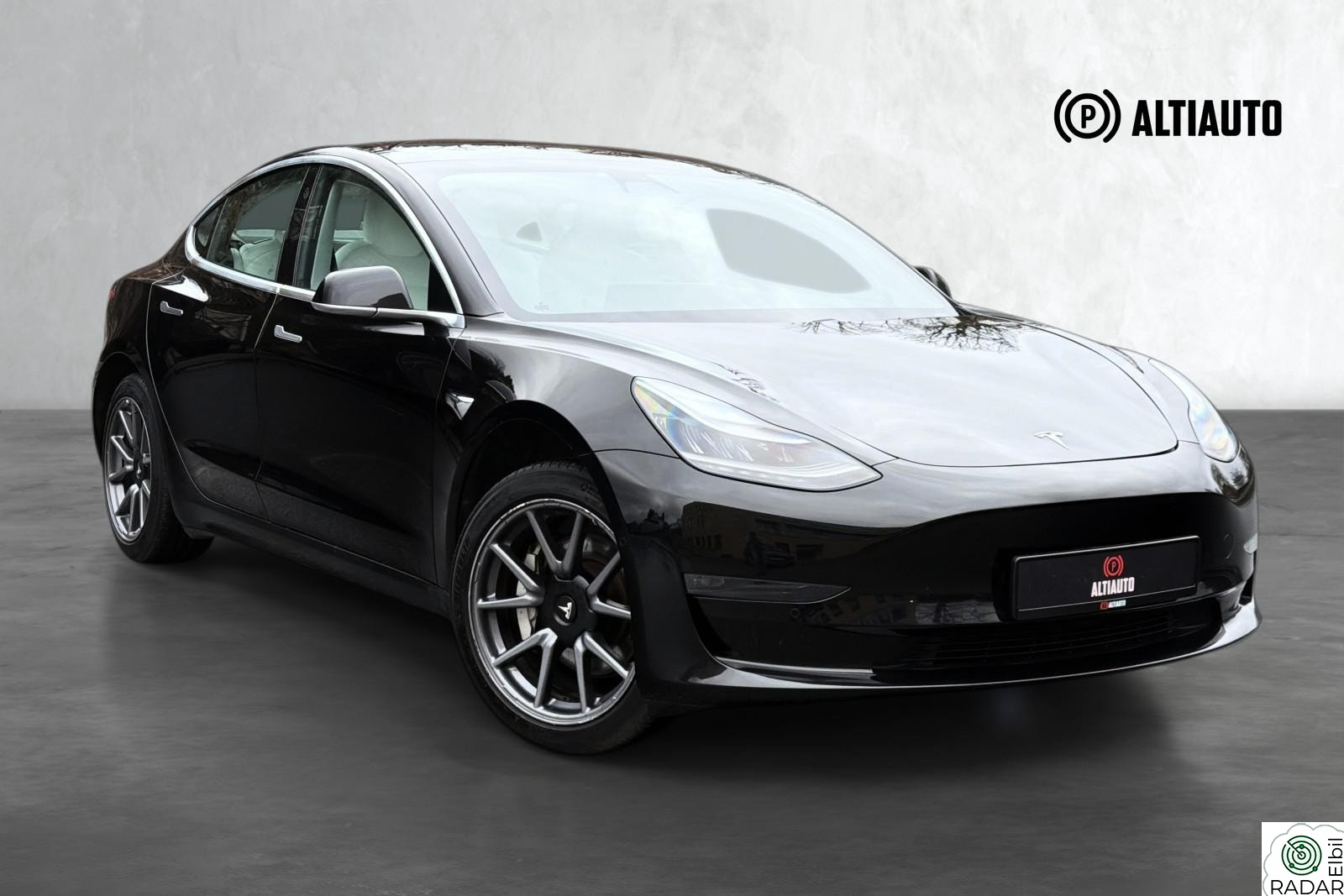 TESLA Model 3 SR+ AUTOPILOT/ PANORAMA/ H.FESTE/ S.SETER/ GARANTI