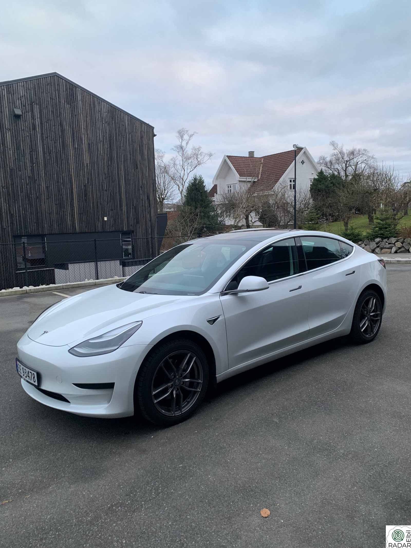 TESLA Model 3 Standard Range Plus RWD