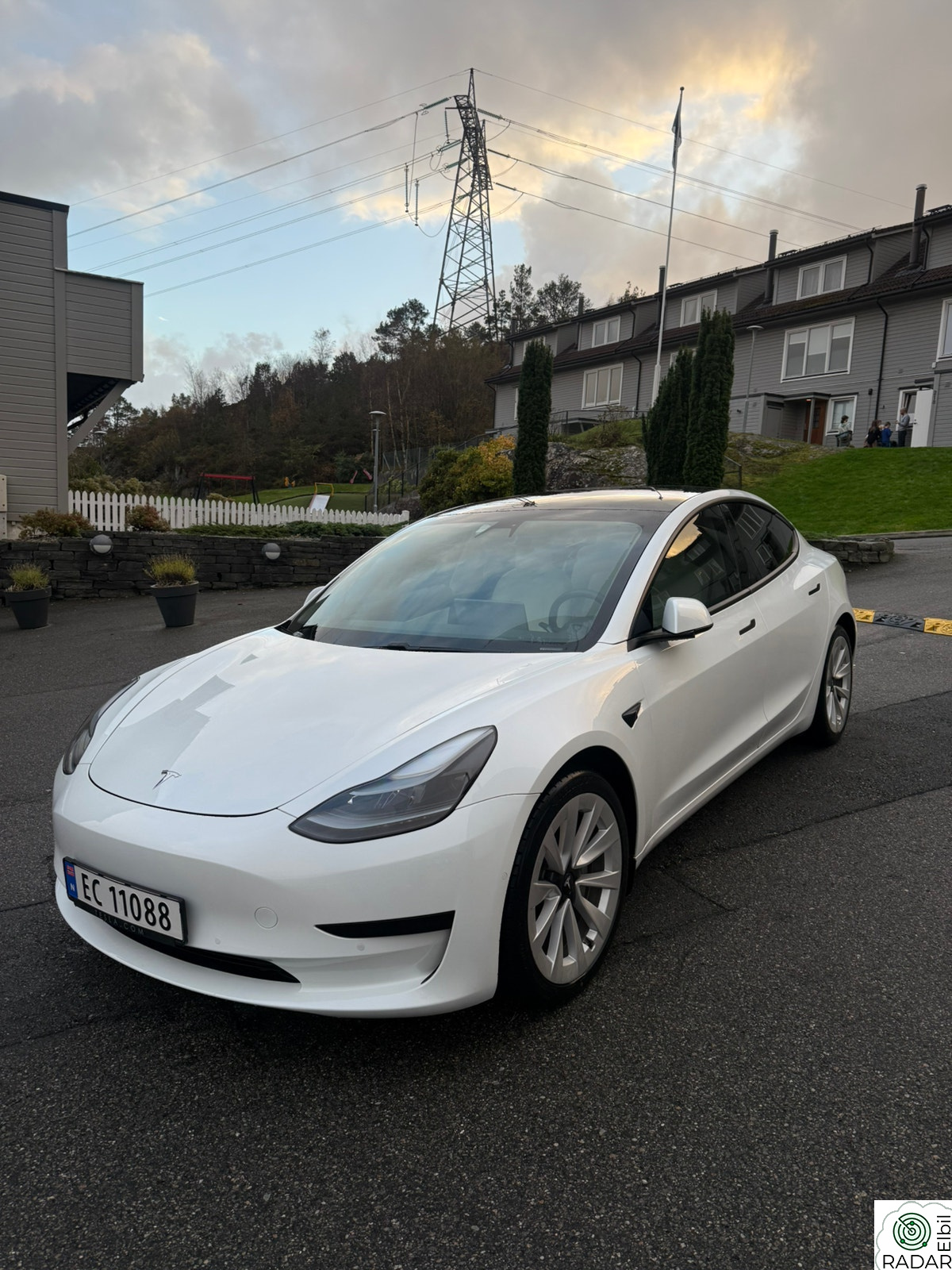 TESLA Model 3 Standard Range Plus RWD