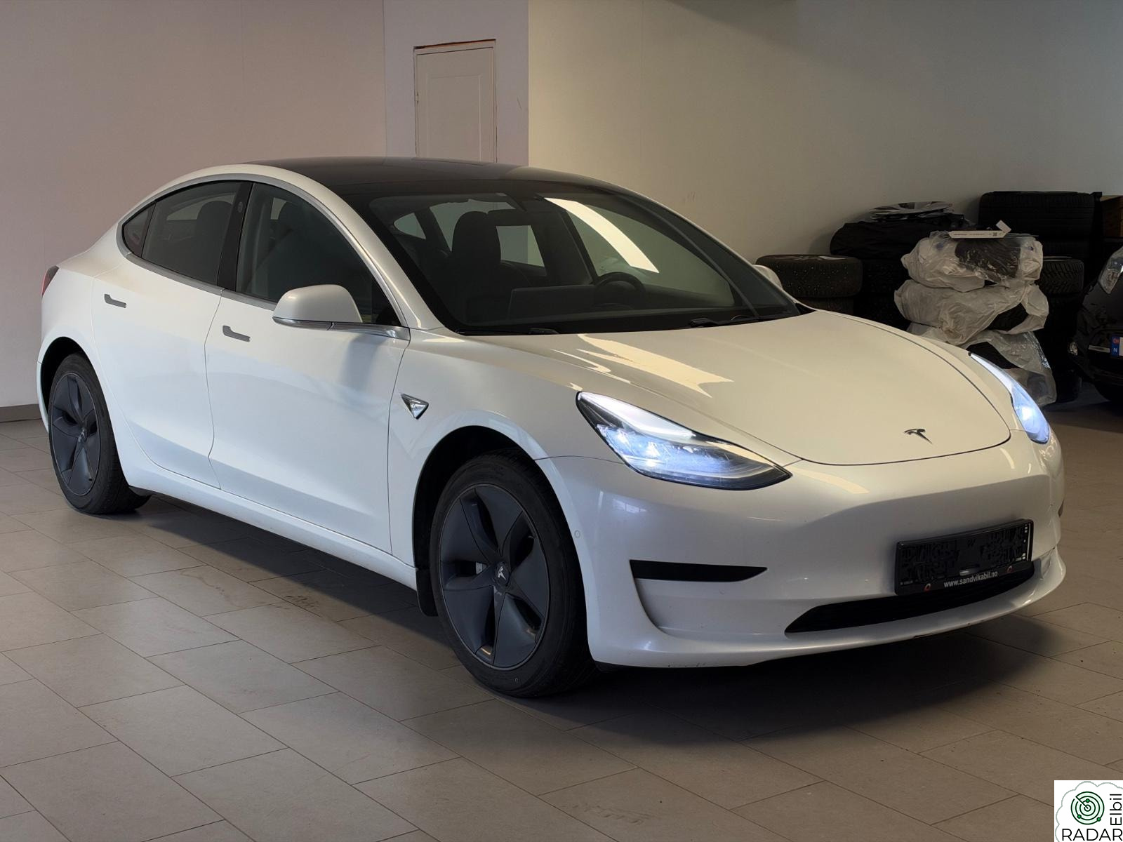 TESLA Model 3 SR+ Panorama ACC Autopilot LED EU-11.2028 2 Eiere