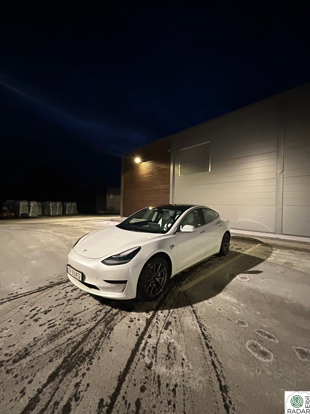 TESLA Model 3 Standard Range Plus RWD