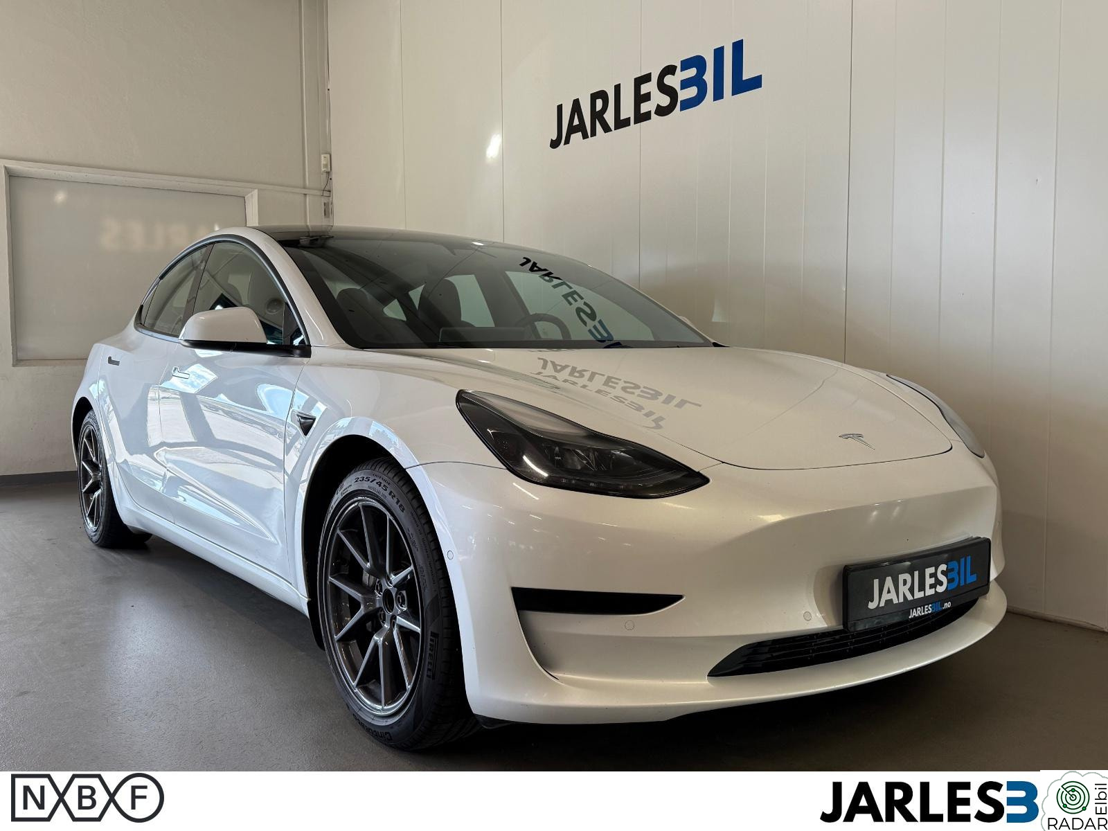 TESLA Model 3 SR+ 448km / Pano / Krok / Kamera / Nytt Batteri! /