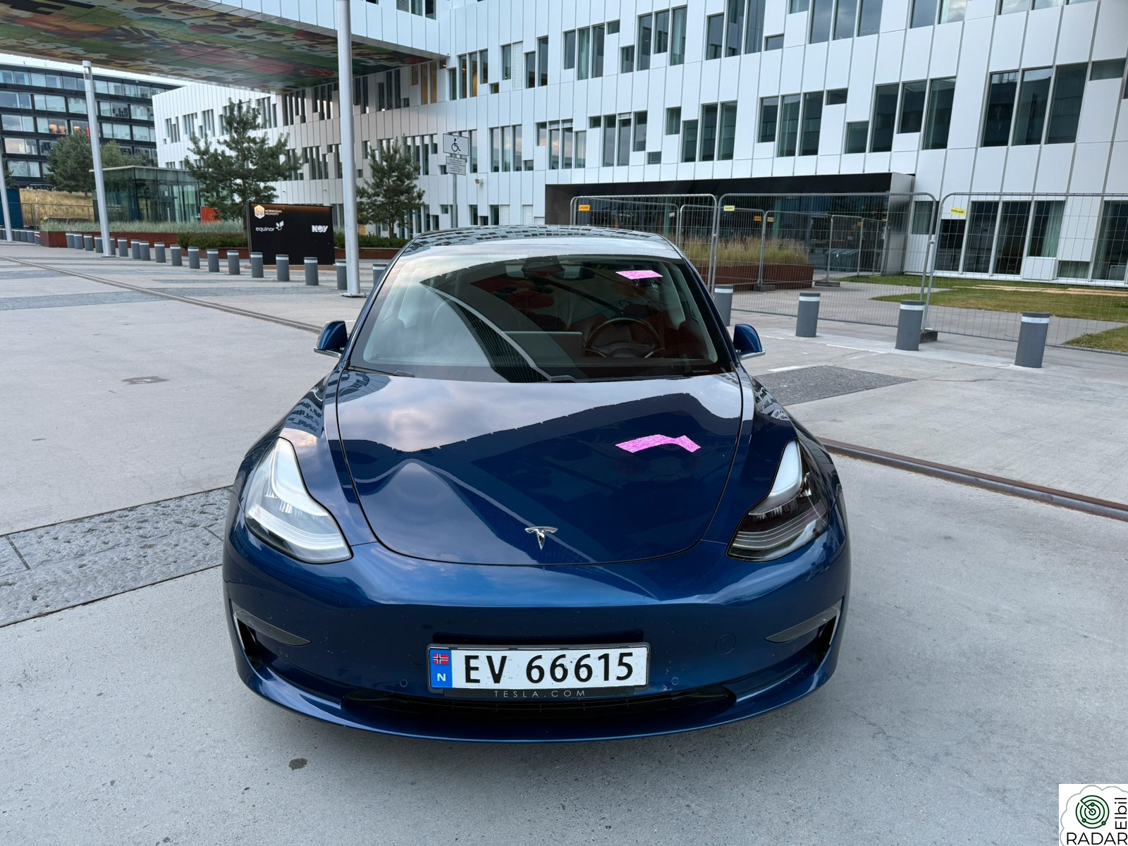 TESLA Model 3 Standard Range RWD