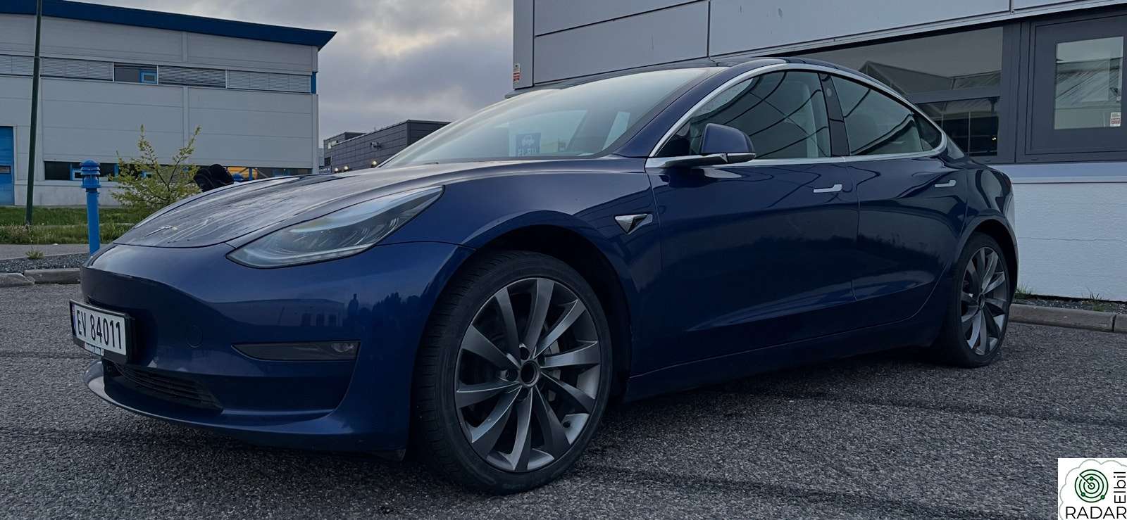 TESLA Model 3 Standard Range Plus RWD