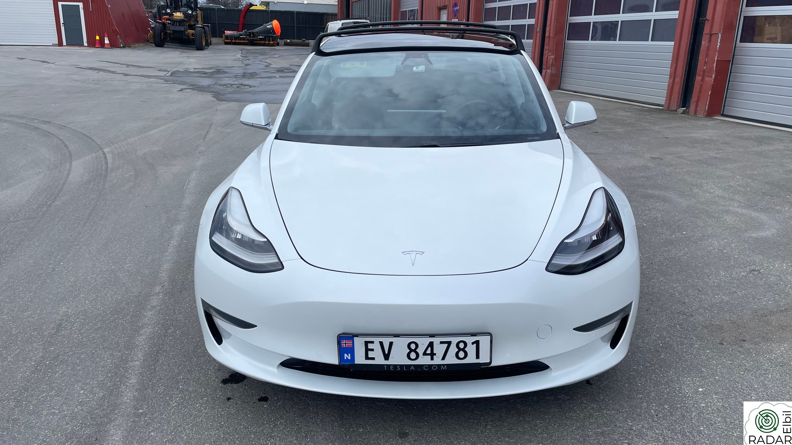 TESLA Model 3 Standard Range Plus RWD