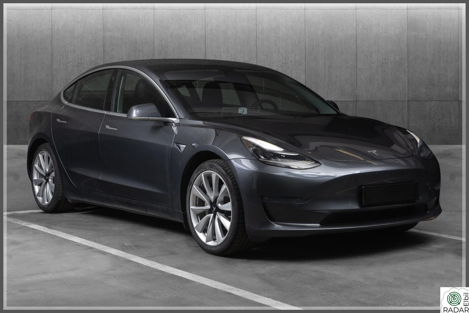 TESLA Model 3 Standard Range Plus , krok +