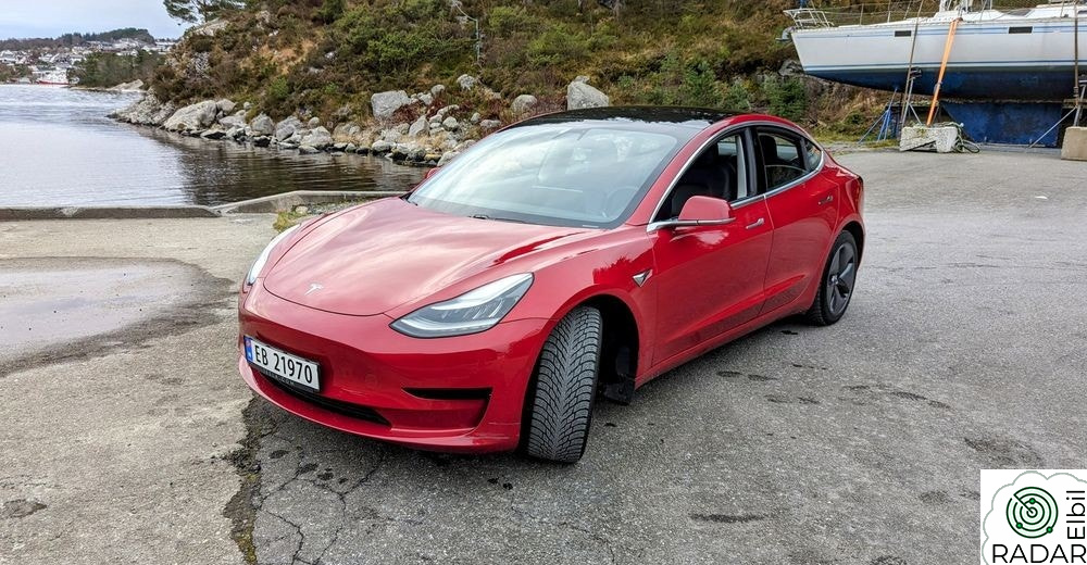 TESLA Model 3 Standard Range Plus RWD