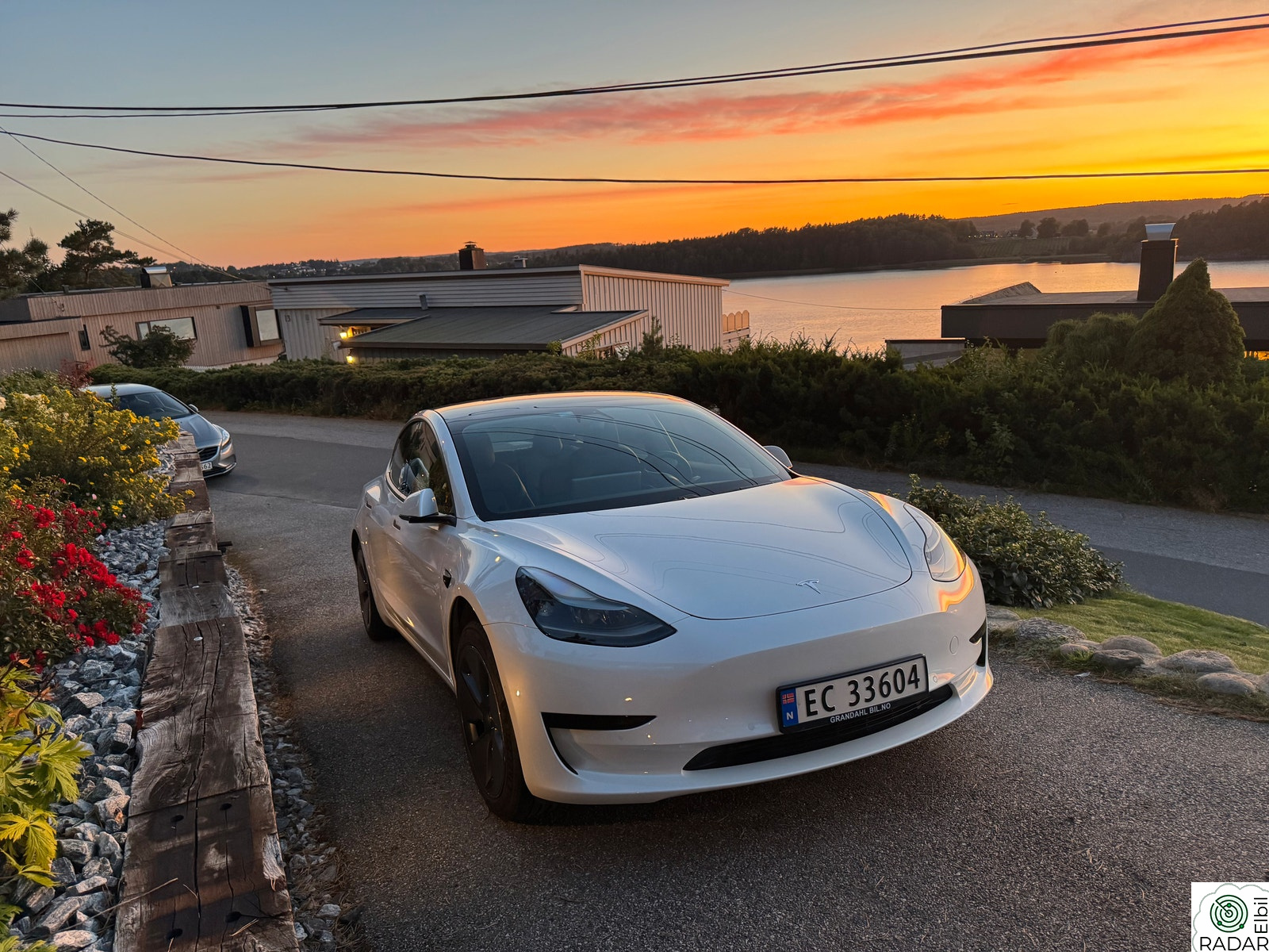 TESLA Model 3 Standard Range Plus RWD