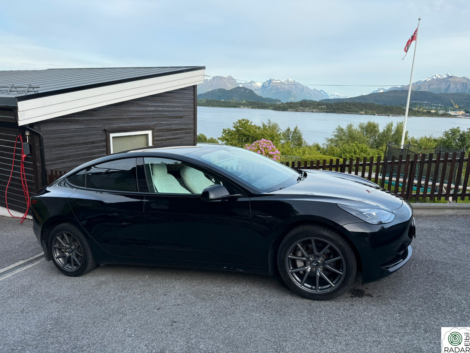 TESLA Model 3 Standard Range Plus RWD