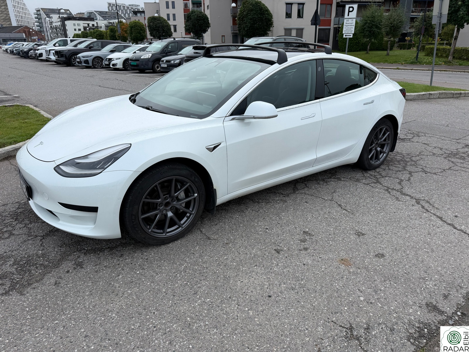 TESLA Model 3 Standard Range Plus RWD
