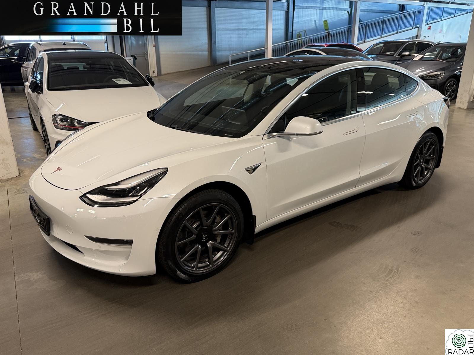 TESLA Model 3 SR+ - Autopilot - Tar innbytte - Tilbyr finansiering