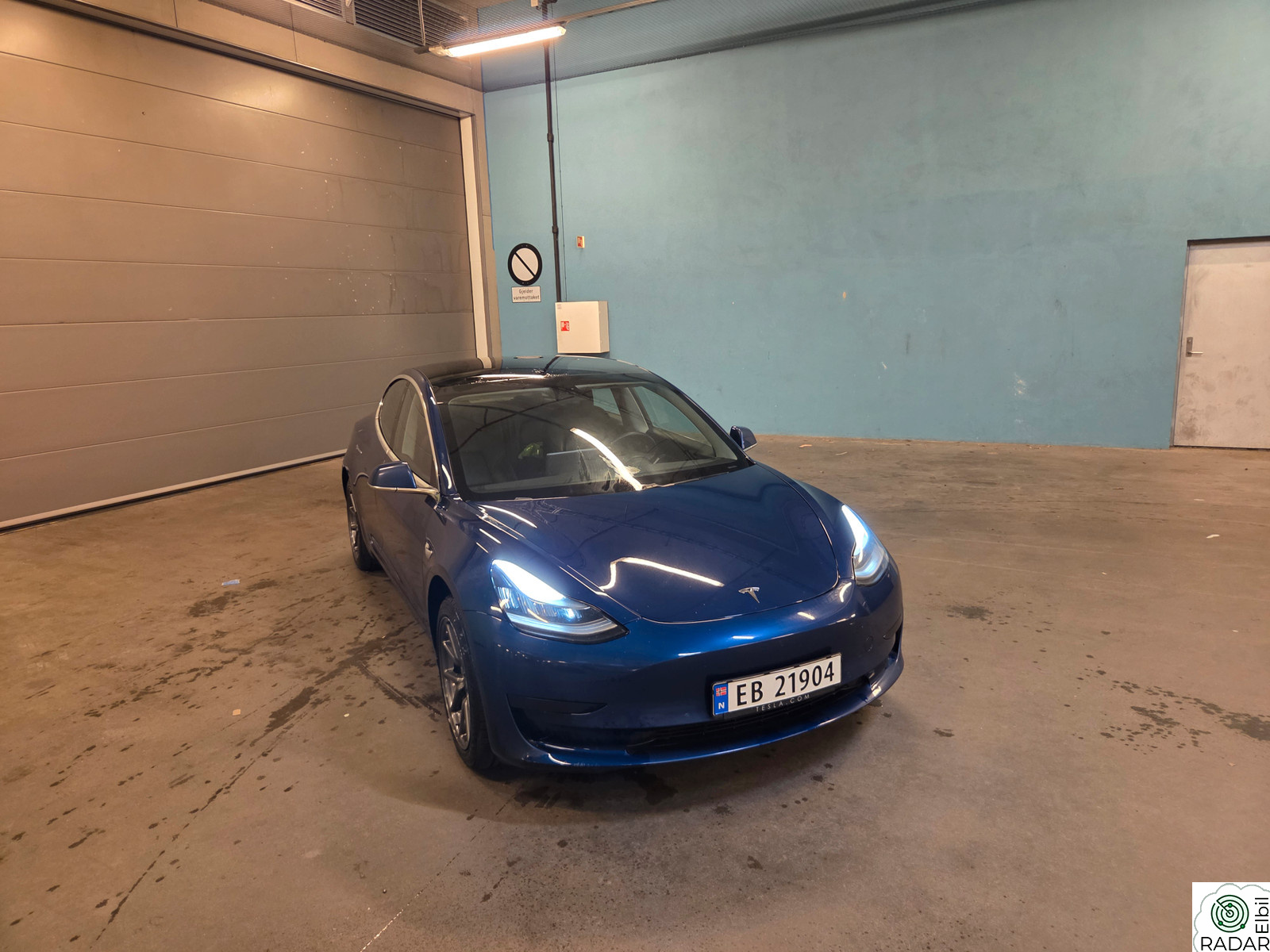 TESLA Model 3 Standard Range Plus RWD