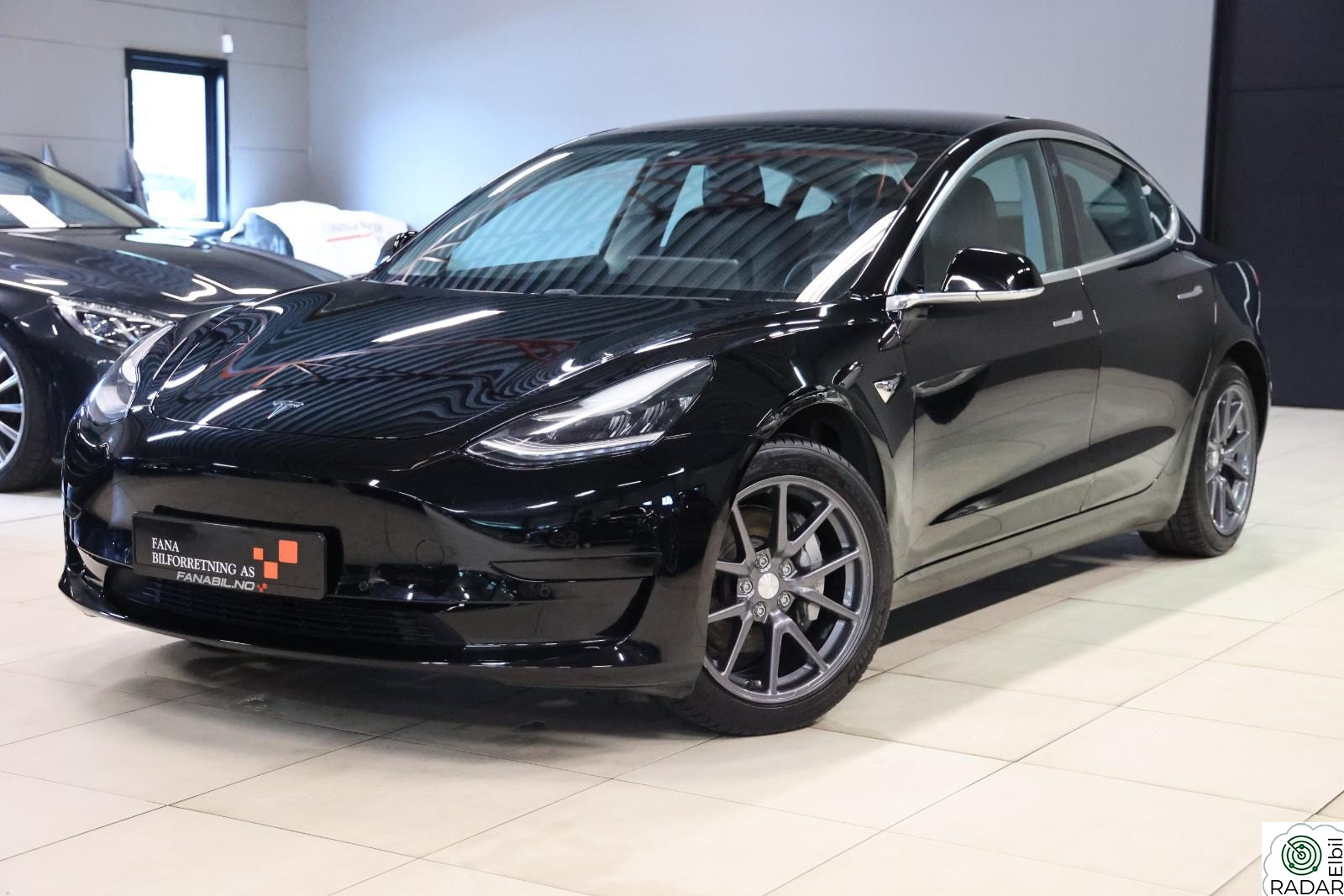 TESLA Model 3 Standard Range RWD/Premium Lyd/Pano/Norsk/Skinn/AP