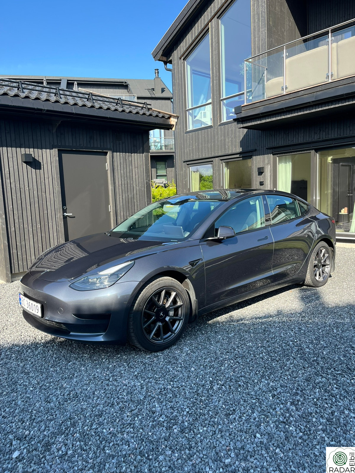 TESLA Model 3 Standard Range Plus RWD