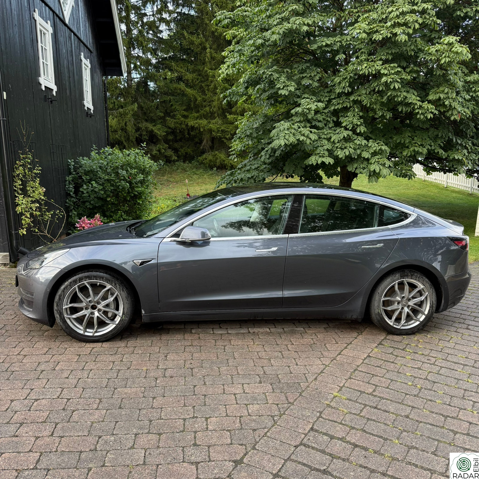 TESLA Model 3 Long Range AWD