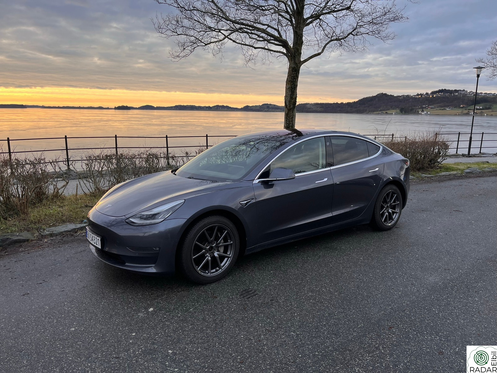 TESLA Model 3 Long Range AWD