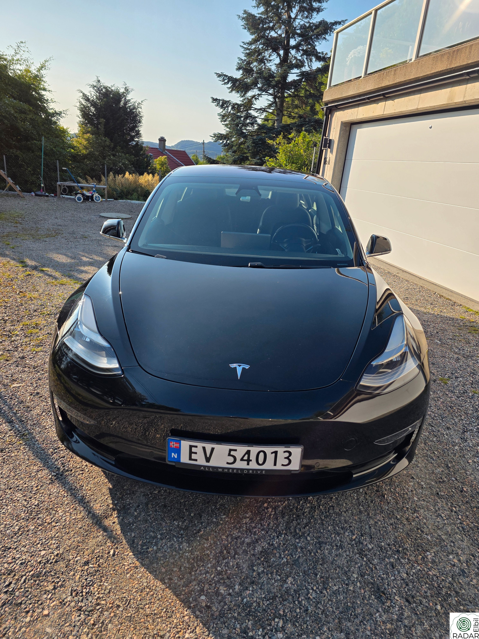 TESLA Model 3 Long Range AWD