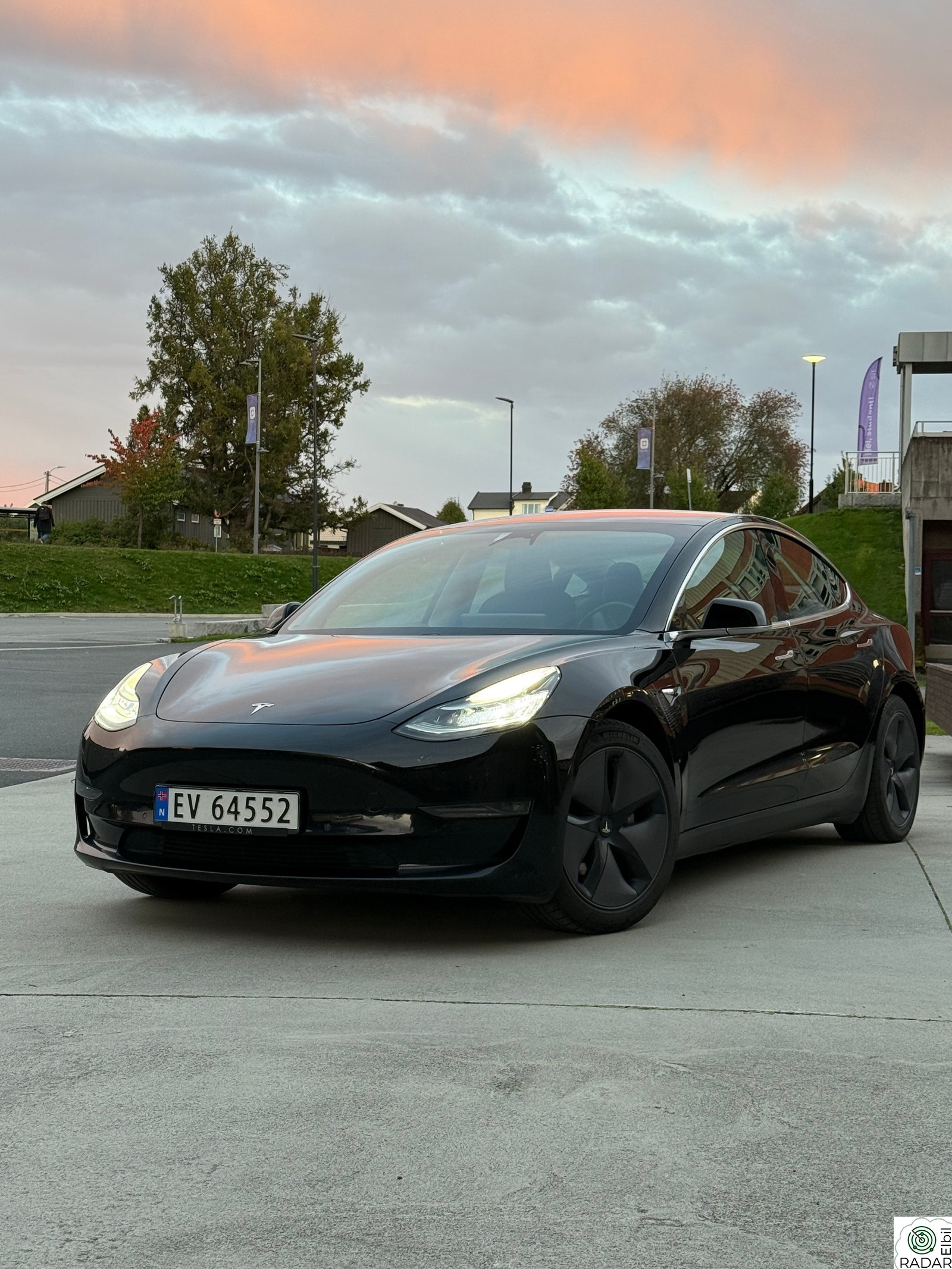 TESLA Model 3 Long Range AWD