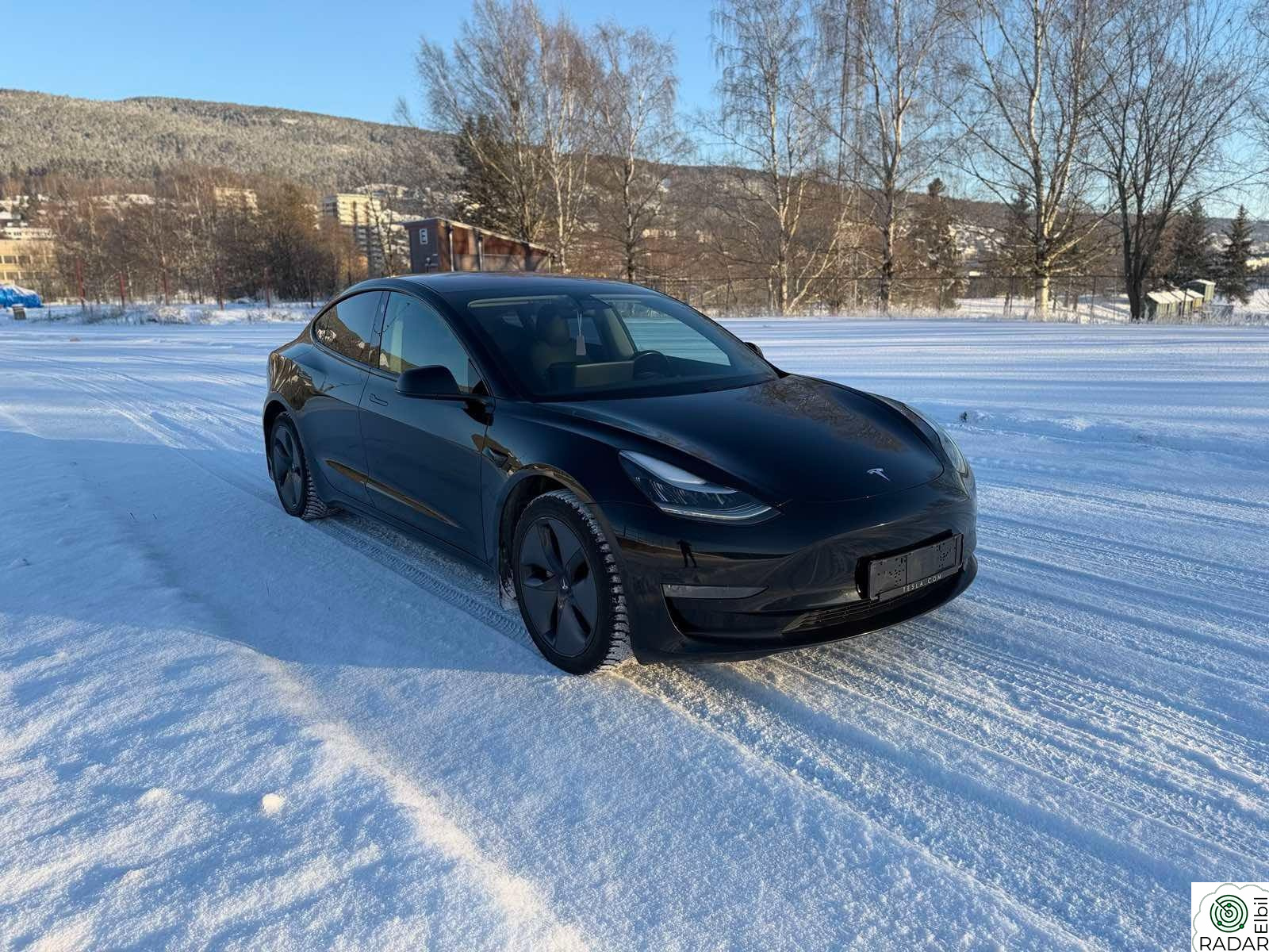 TESLA Model 3 AWD Long Range Premium Lyd