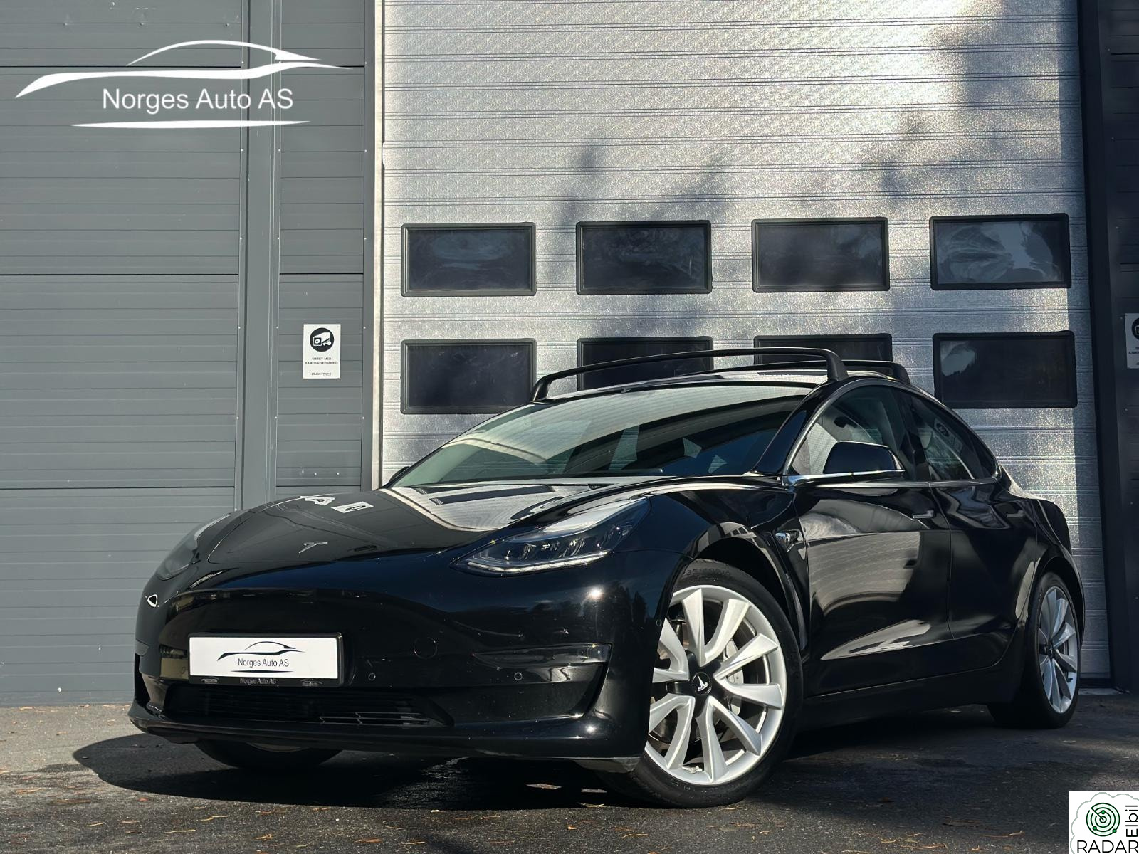 TESLA Model 3 LR Dual Motor 560km | FSD | 1 eier | Euok 15.04.2027