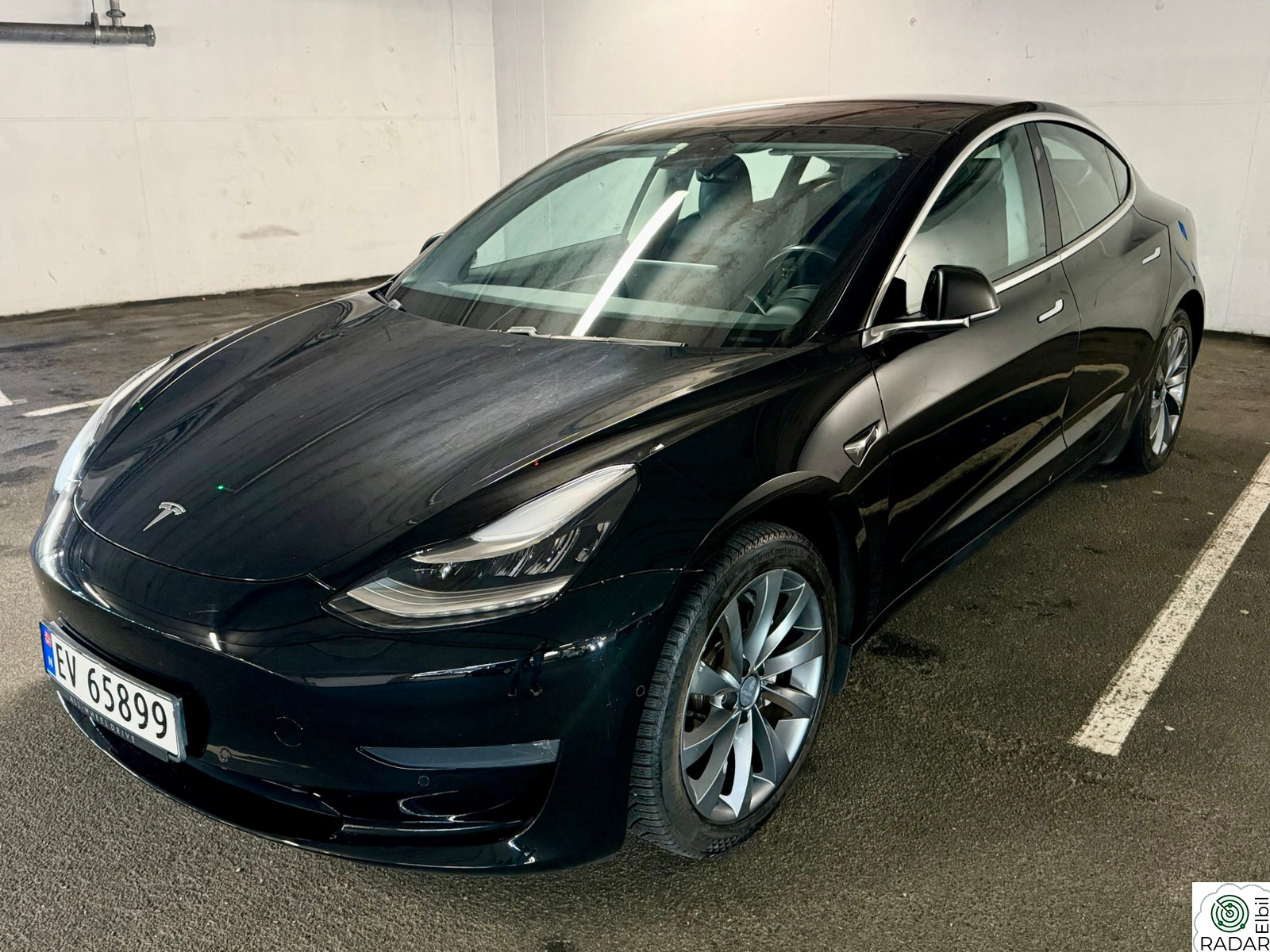 TESLA Model 3 Long Range AWD