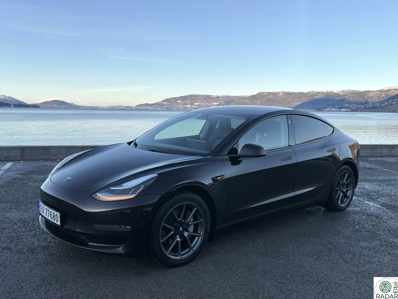 TESLA Model 3 Long Range AWD, EAP, krok, eu ok juli 25, ny service