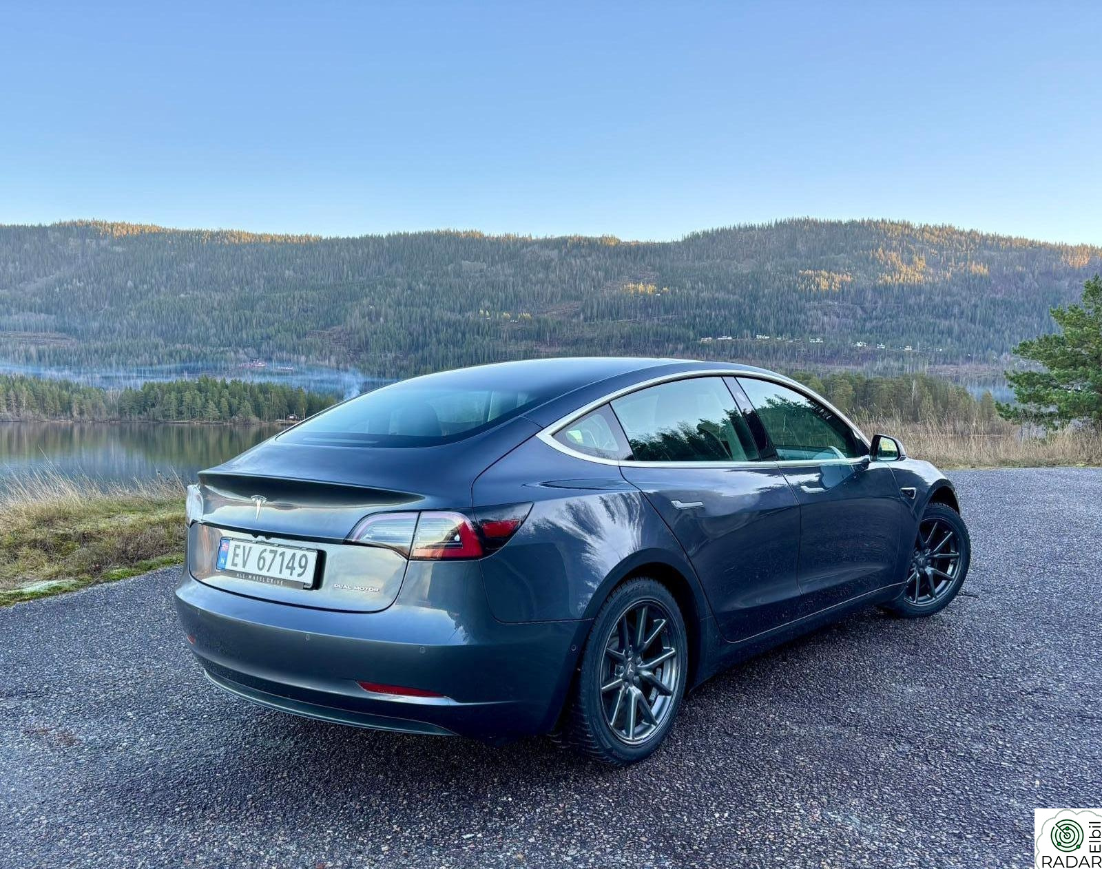 TESLA Model 3 Long Range AWD