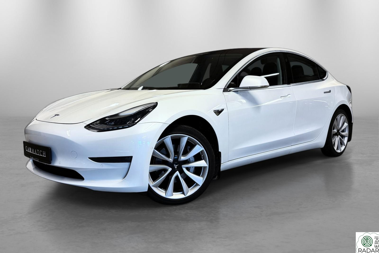 TESLA Model 3 AWD Long Range 560km Pano H.Feste Autopilot Kamera++