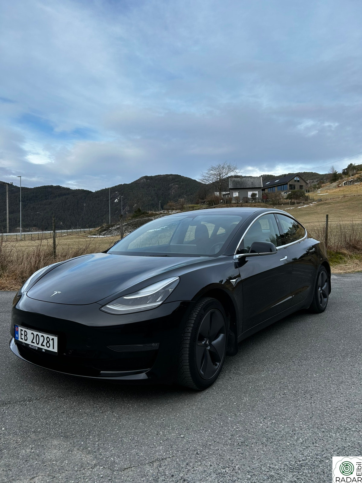TESLA Model 3 Long Range AWD
