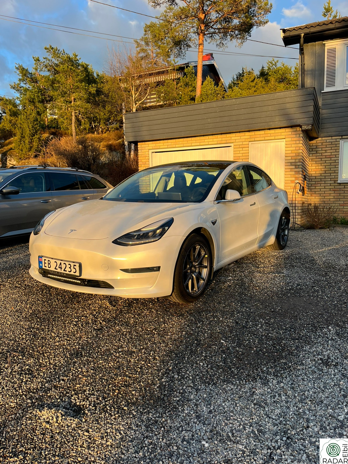 TESLA Model 3 Long Range AWD
