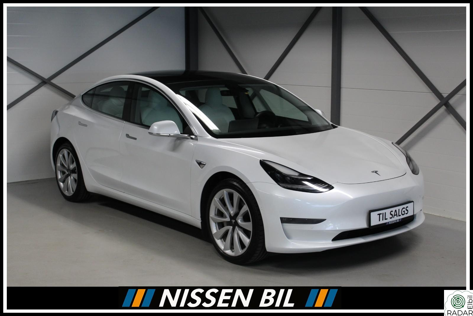 TESLA Model 3 LONG RANGE AWD/HVITT SKINN/AP/H.FESTE/560KM+++