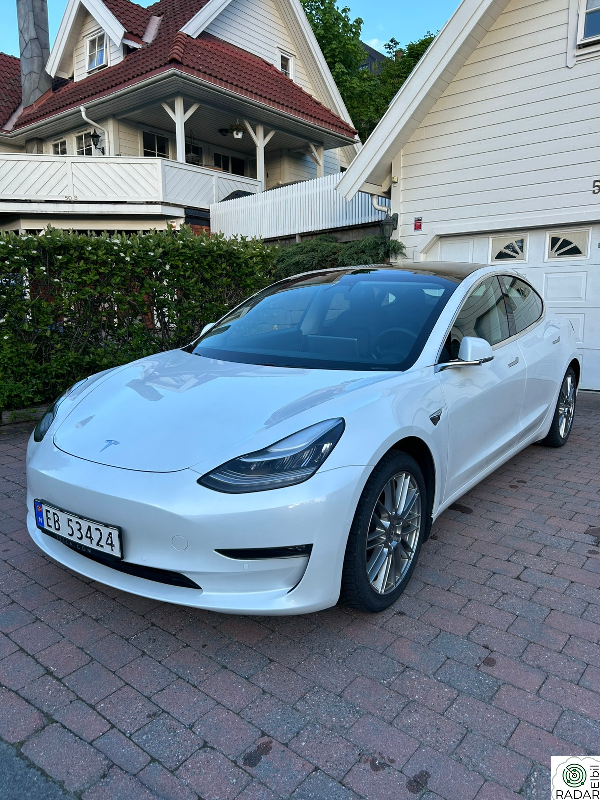 TESLA Model 3 Long Range AWD