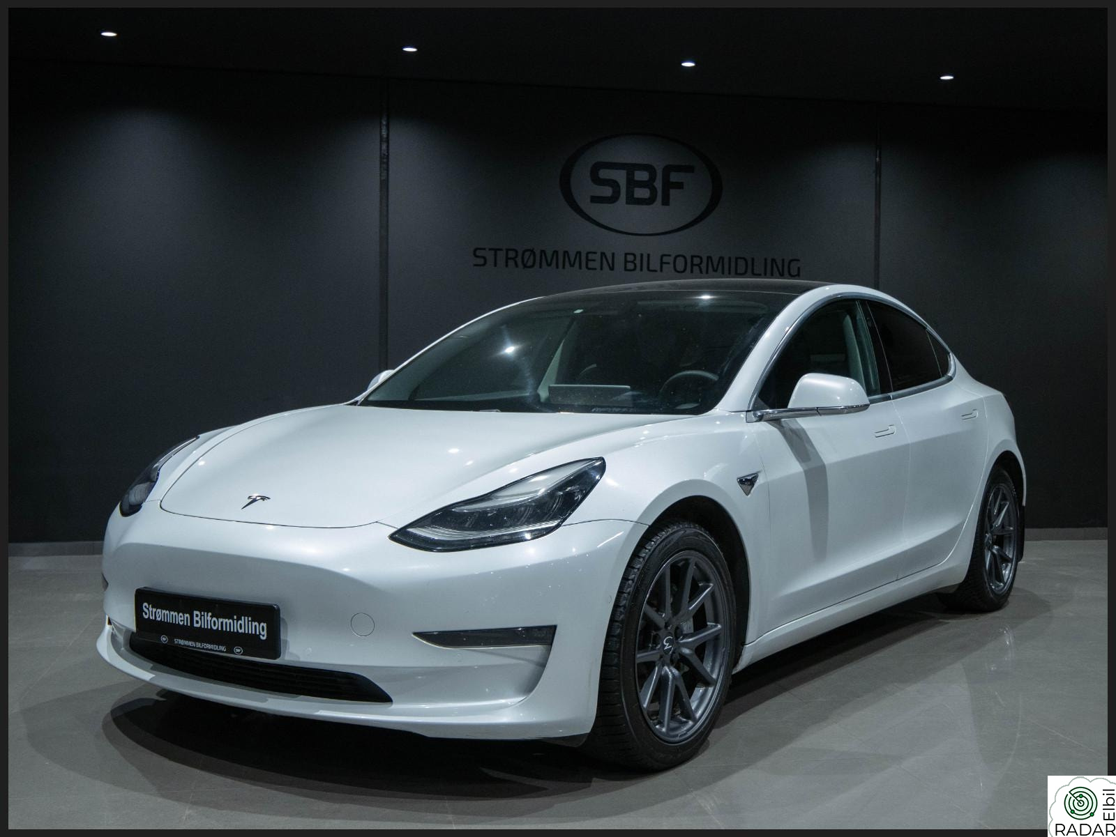 TESLA Model 3 LONG RANGE DUAL MOTOR