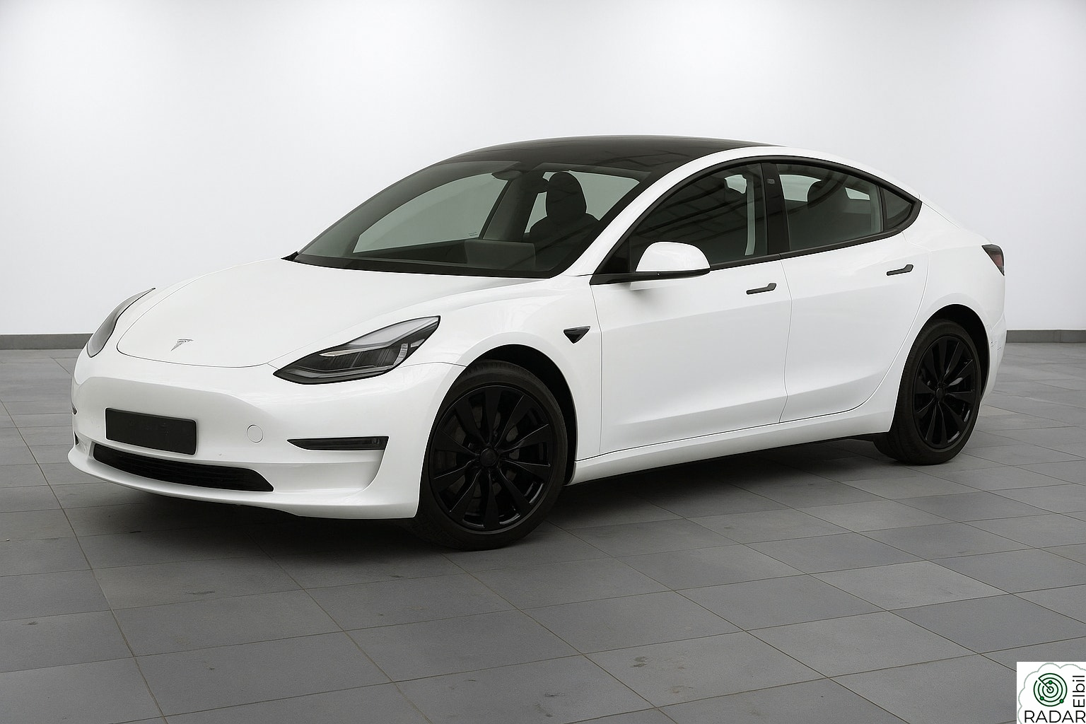 TESLA Model 3 LongRange AWD 580 km | Varmepumpe | H.Feste | Premium