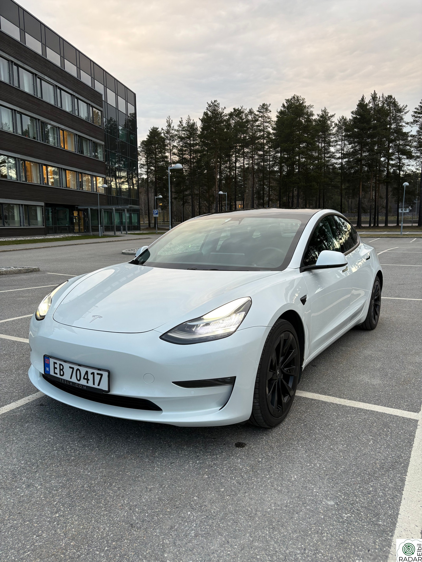 TESLA Model 3 Long Range AWD